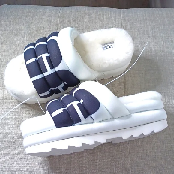 UGG Shoes Ugg Maxi Slide Logo Womens Slides Slippers White